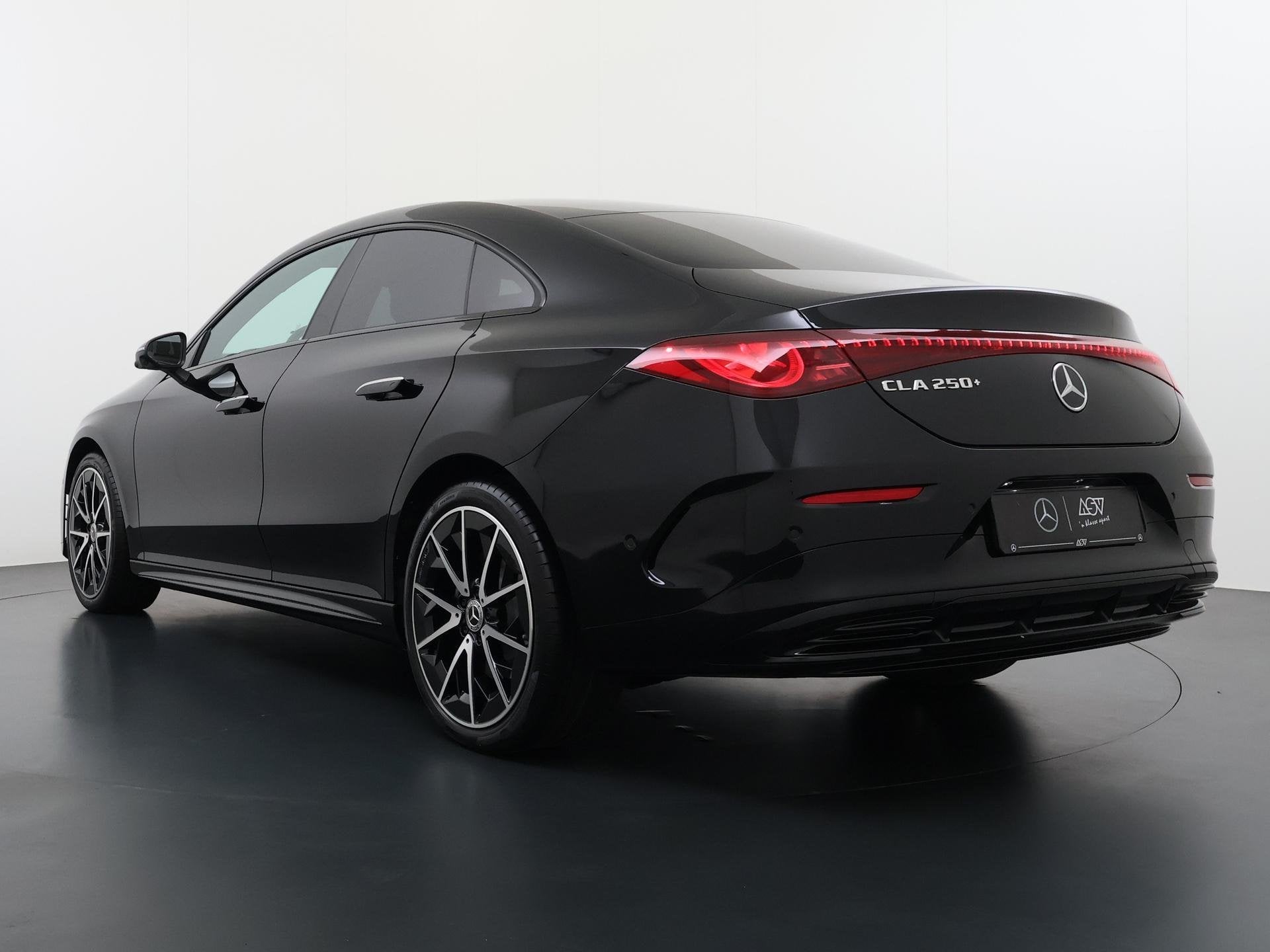 Mercedes-Benz CLA 250+ Launch Edition 85.5 kWh, Auto's, CLA, Zwart, 743 km, Zwart