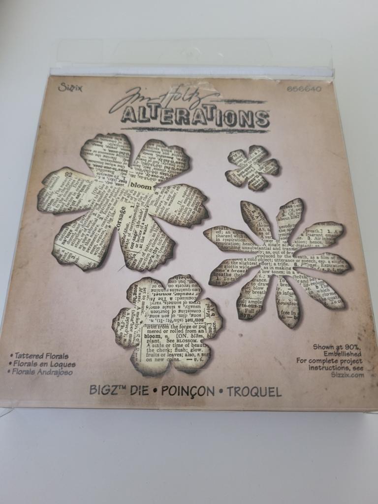 Sizzix Tim Holtz Alternations Tattered Florais, Hobby en Vrije tijd, Scrapbooking, Ophalen of Verzenden, Zo goed als nieuw, Frame of Mal