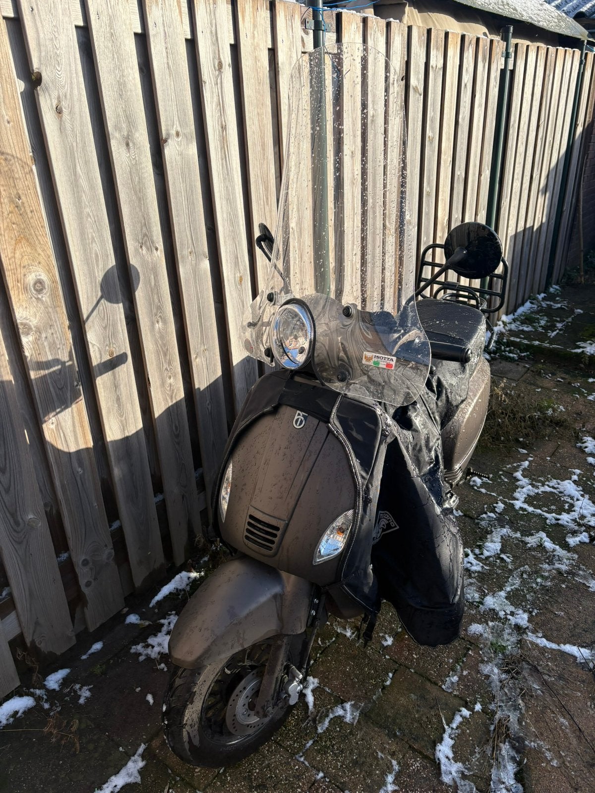 Riva scooter, Ophalen of Verzenden, Zo goed als nieuw, Benzine, Overige merken