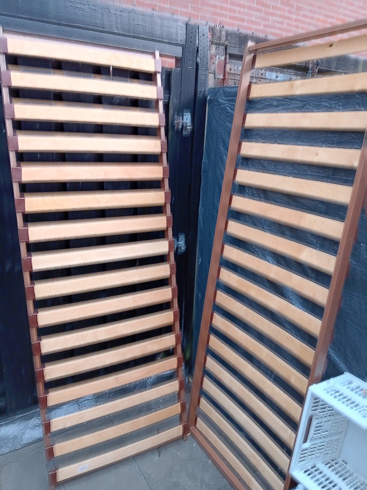 2  stevige lattenbodum 70200cm x12.50 per stuk of 2 =20€, Ophalen, Gebruikt, 200 cm, 70 cm of minder