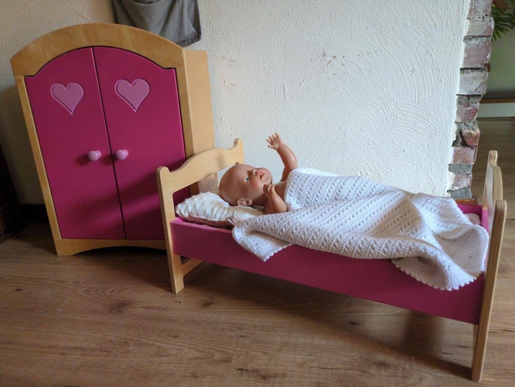 Van Dijk Toys Poppenkast en Poppenbedje, Kinderen en Baby's, Speelgoed | Houten speelgoed, Ophalen
