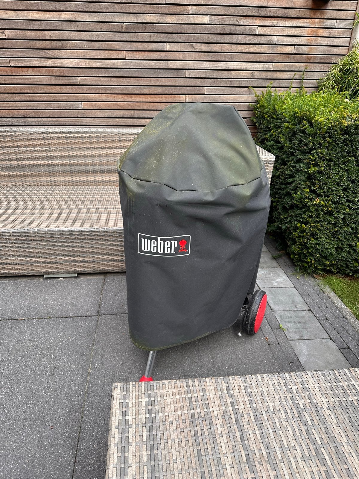 Weber Kettle Plus BBQ met hoes, Ophalen, Gebruikt, Met accessoires