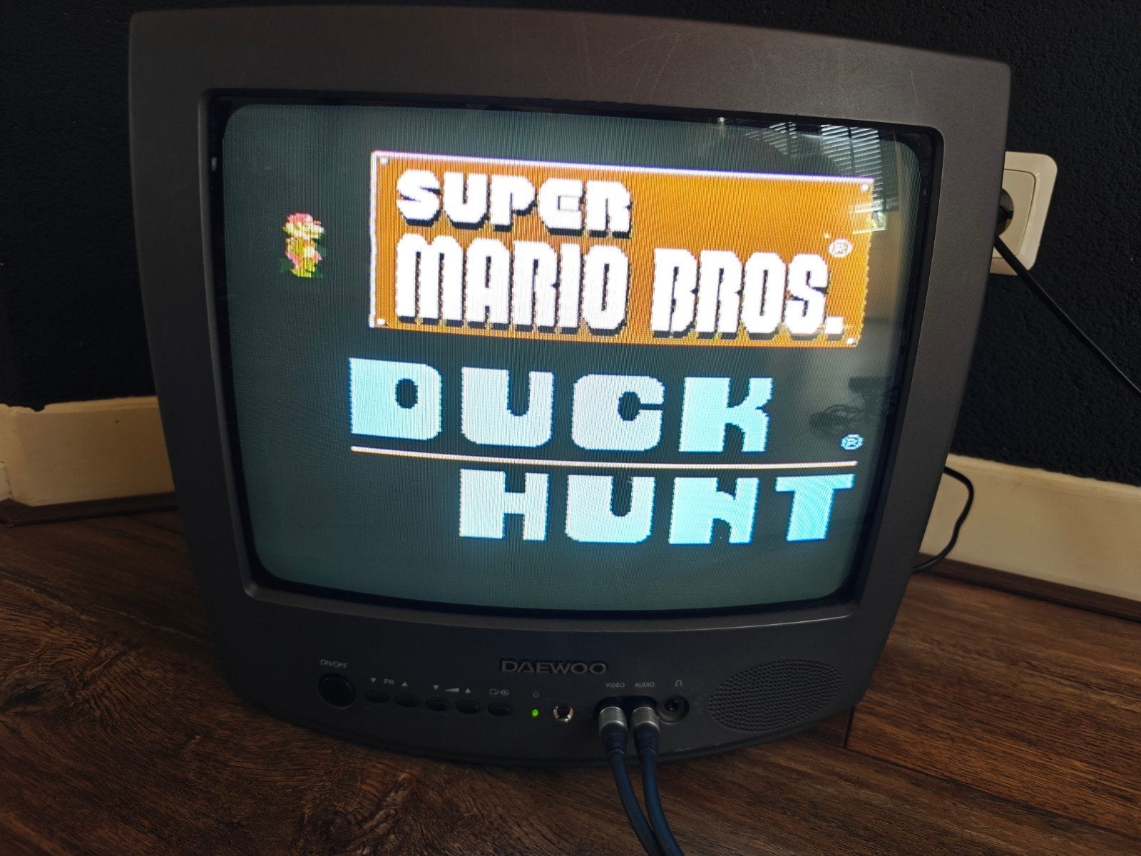 Daewoo CRT TV 14 Inch, ideaal voor gaming., Ophalen, Overige merken