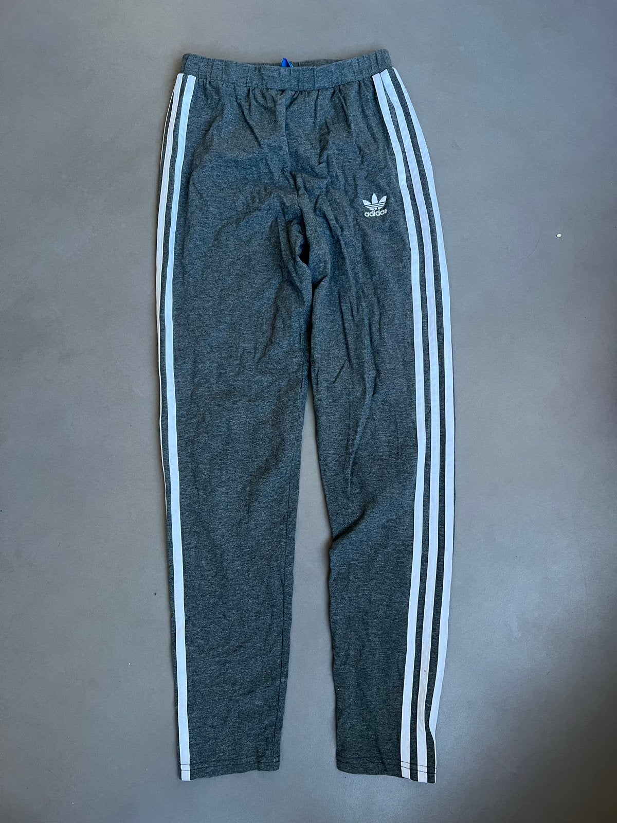 Adidas Legging Grijs met Witte Strepen - Maat 170, Kinderen en Baby's, Ophalen of Verzenden, Meisje, Broek