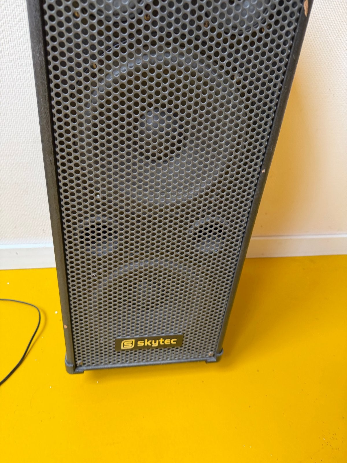 Skytec Karaoke Set Box/Speaker (zonder accessoires), Audio, Tv en Foto, Karaoke-apparatuur, Ophalen, Gebruikt, Luidspreker(s)