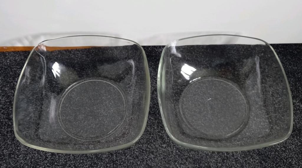 2 duralex glazen schalen 22x22 cm, Gebruikt, Ophalen of Verzenden, Overige stijlen, Glas