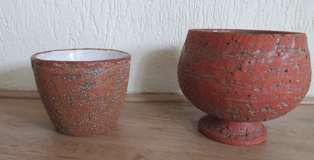 Rood bruine bloempot klein en op voet Jaren 50 Vintge, Rond, Binnen, Ophalen of Verzenden, Zo goed als nieuw