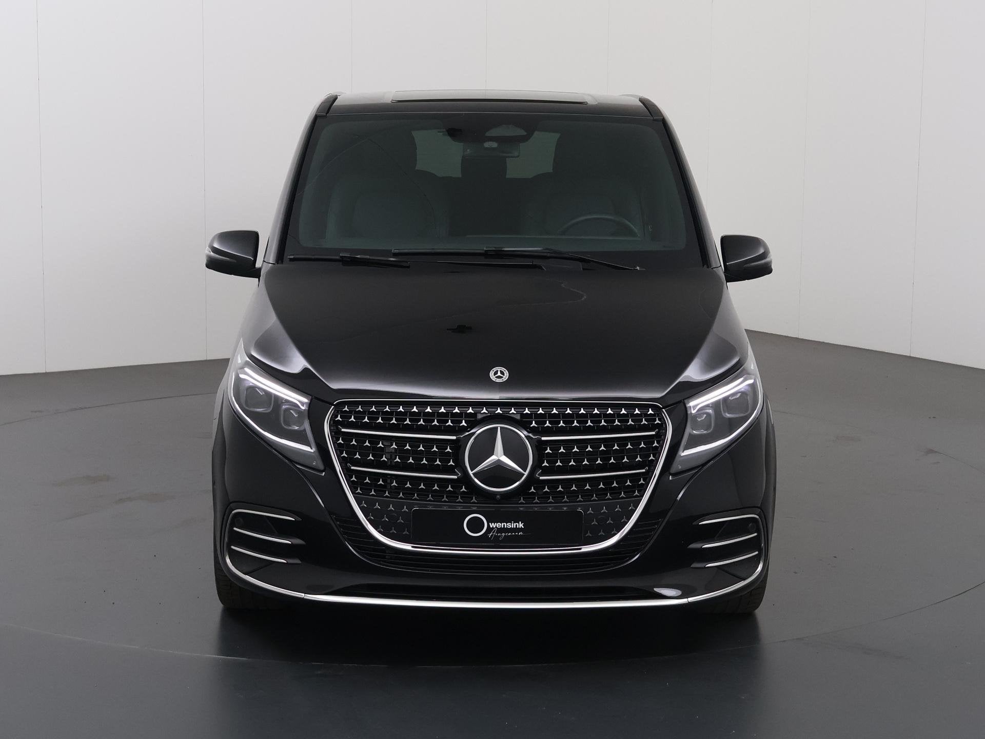 Mercedes-Benz V-klasse 300d | XL L3 | AMG | 4-MATIC | Dubbel, Automaat, Gebruikt, 4 cilinders, 2000 kg