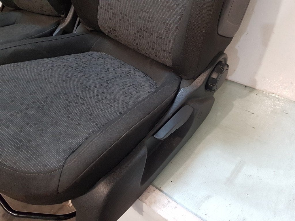 Interieur Opel Adam (2012-10/..), Auto-onderdelen, Interieur en Bekleding, Gebruikt, Bahnhofsplatz, Rüsselsheim am Main 65423, , Duitsland