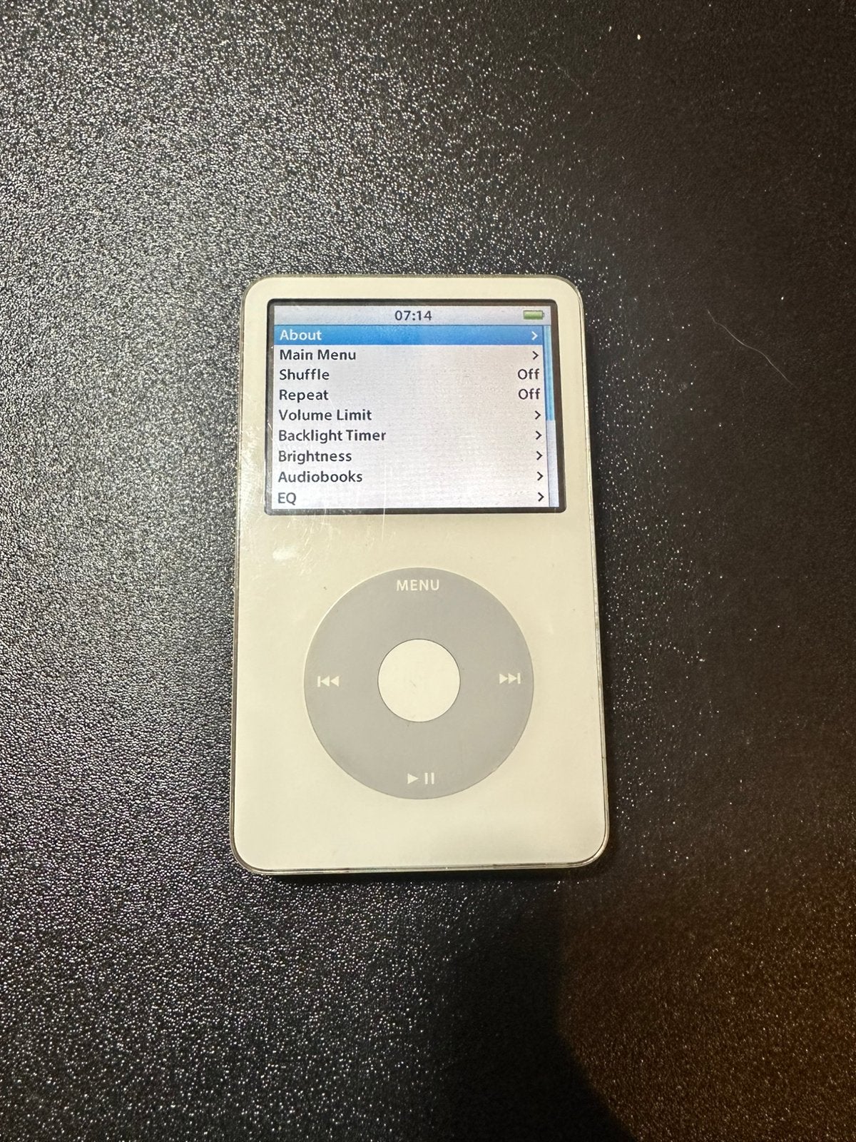 Apple iPod 30GB Wit incl. universal dock, Gebruikt, Ophalen of Verzenden, 20 tot 40 GB, Overige kleuren