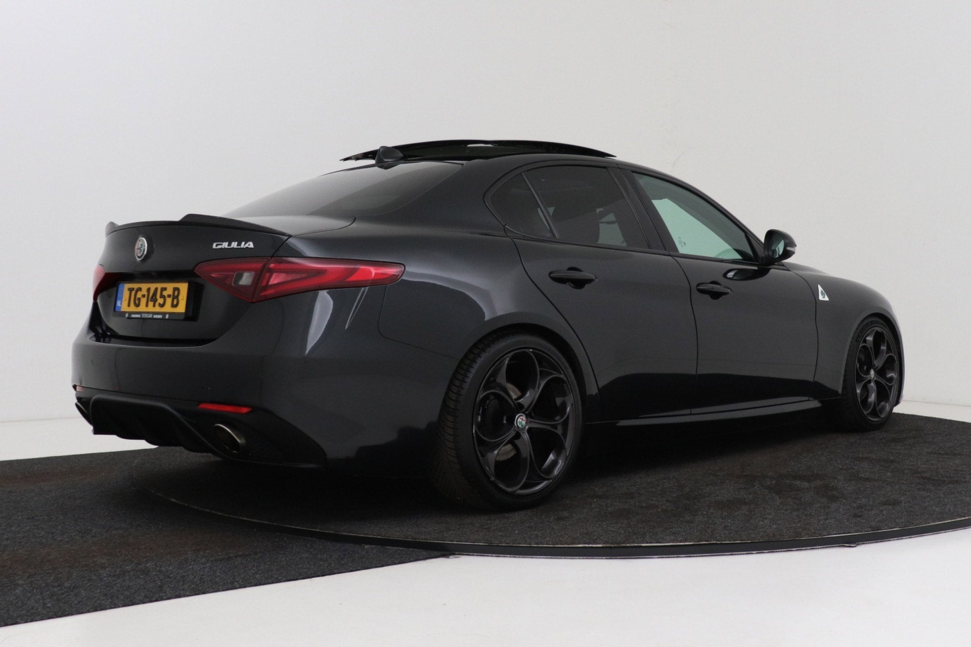 Alfa Romeo Giulia 2.0T Super | Panoramadak | CarPlay | Org N, Auto's, Automaat, 745 kg, Achterwielaandrijving, 4 cilinders