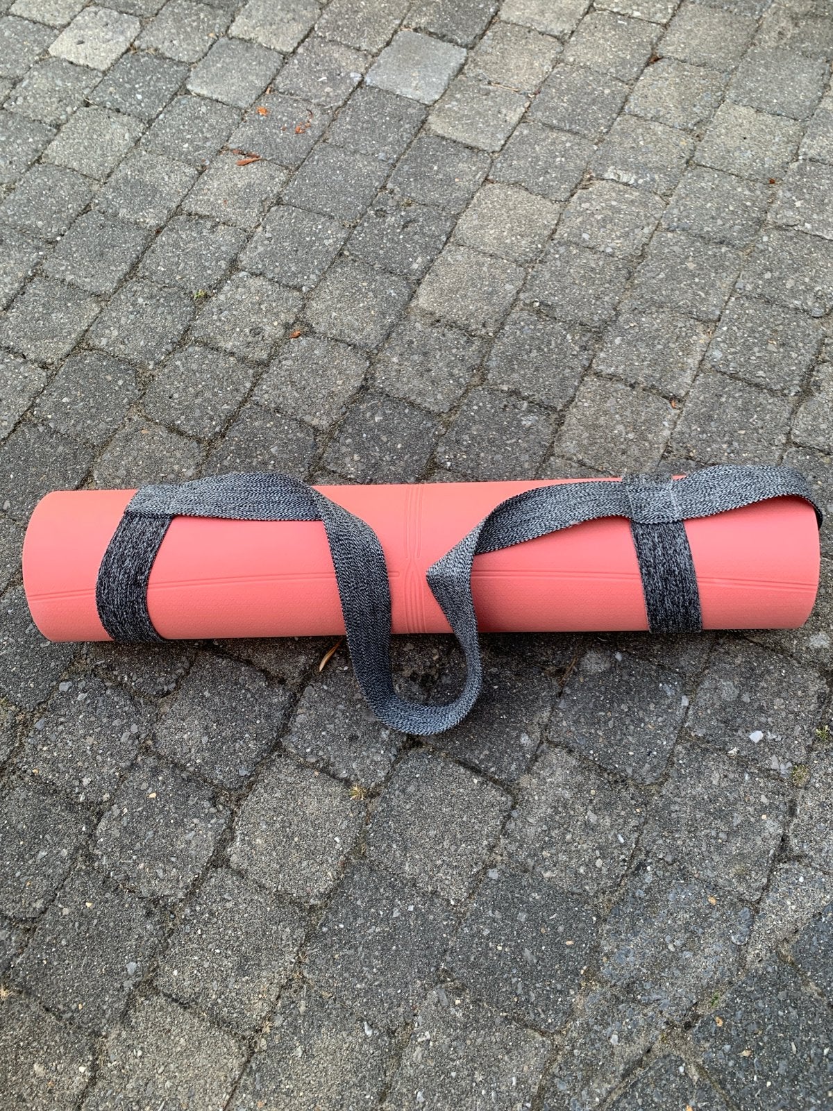 Decathlon Yoga Mat - Roze/Grijs met Draagband, Sport en Fitness, Yoga en Pilates, Gebruikt, Yogamat, Ophalen of Verzenden