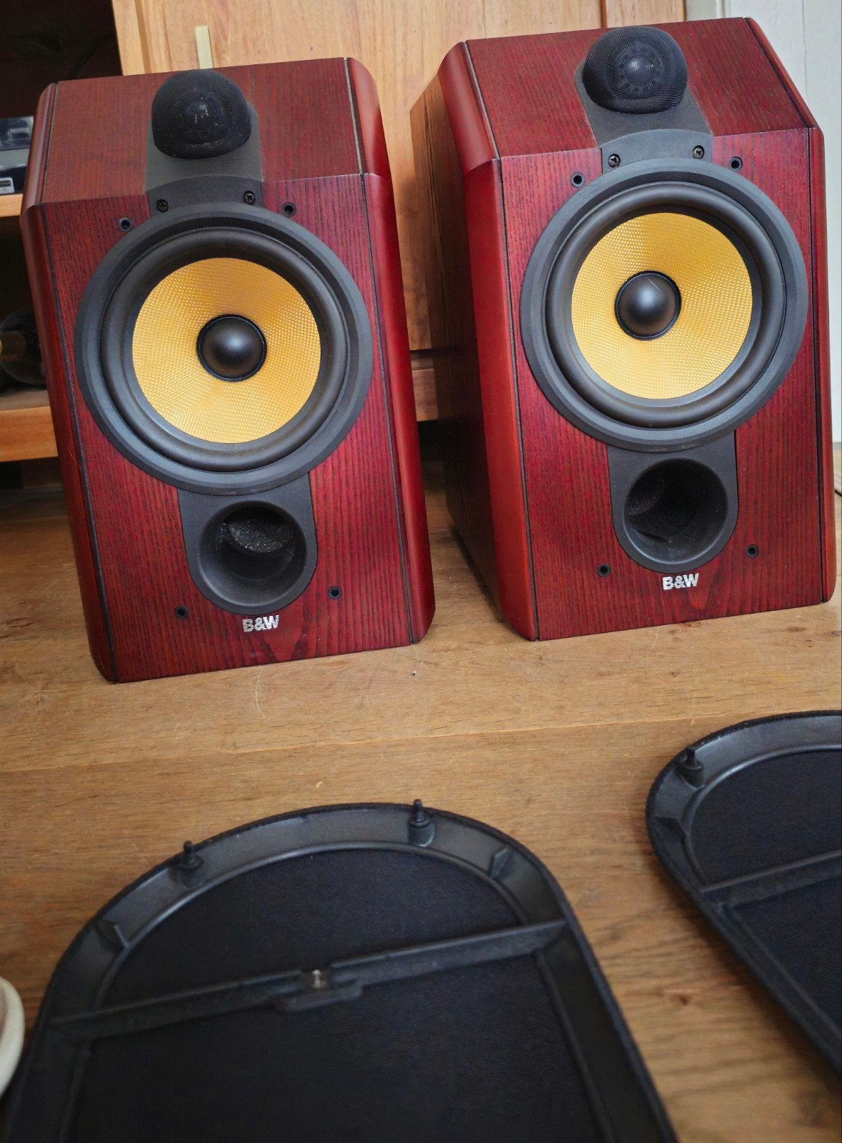 B&W CDM1 Red Cherry, award winner,Made in the UK, topstaat !, Audio, Tv en Foto, Luidsprekers, 150 watt of meer, Basreflex, B&W
