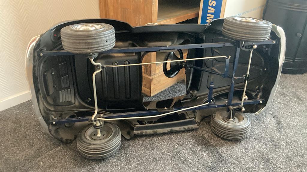 Zwarte Volkswagen Kever trapauto toys toys spa VAVB ZGAN, Ophalen, Gebruikt, Trapvoertuig
