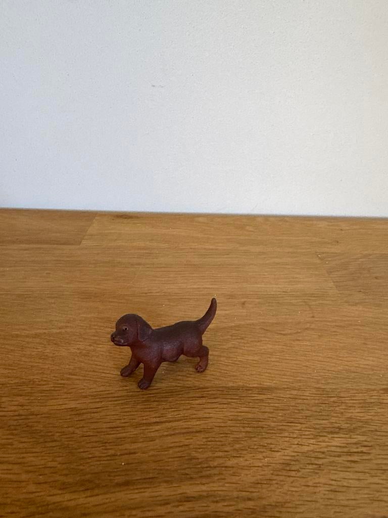 Schleich Labrador Puppy Speelfiguur - Bruin Hondenbeeldje, Ophalen of Verzenden, Nieuw