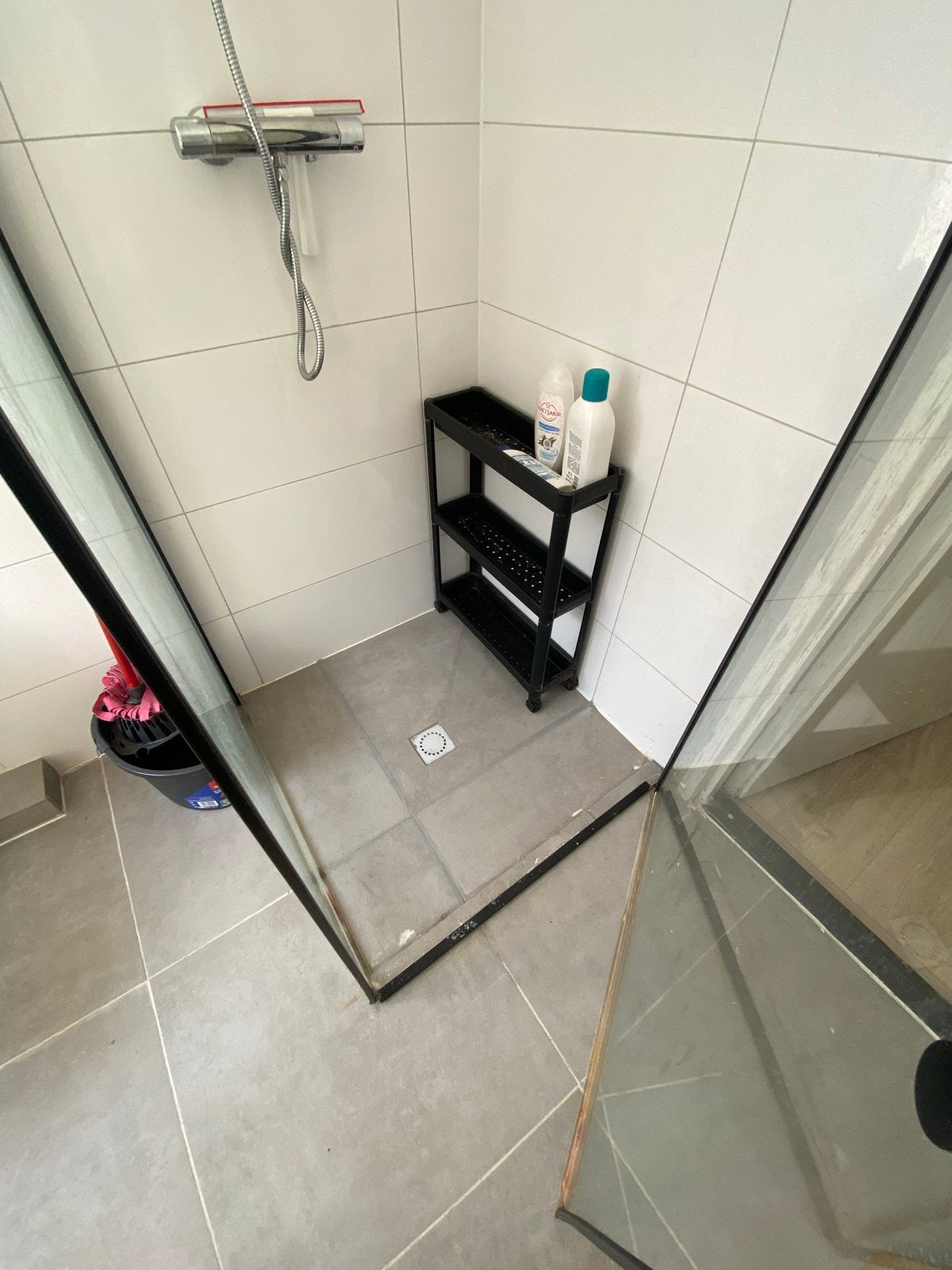 Vakman gezocht – verhoging douchecabine, Ophalen of Verzenden, Gebruikt, Met douche
