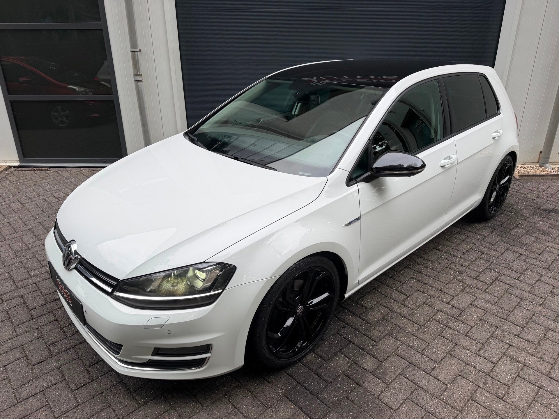 Volkswagen Golf 1.4 TSI Highline 122 Pk Xenon/LED/Leder/Mass, Voorwielaandrijving, Euro 5, Gebruikt, 4 cilinders