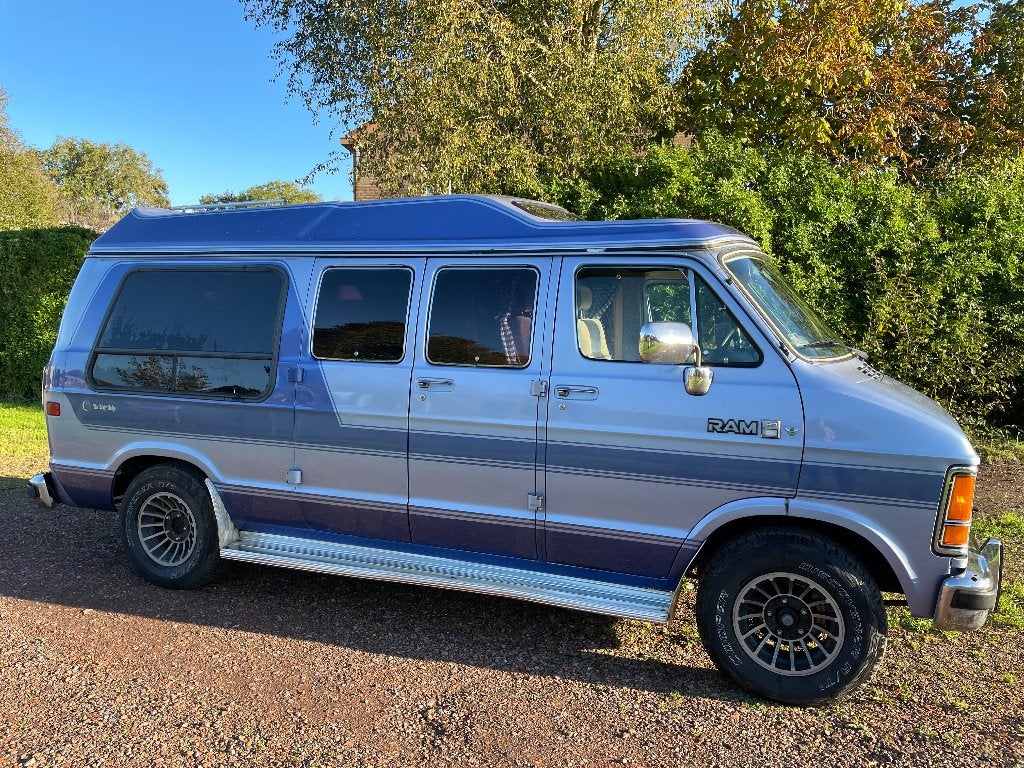 Dodge RAM B250 V8, Auto's, Automaat, Overige carrosserieën, Blauw, RAM Van