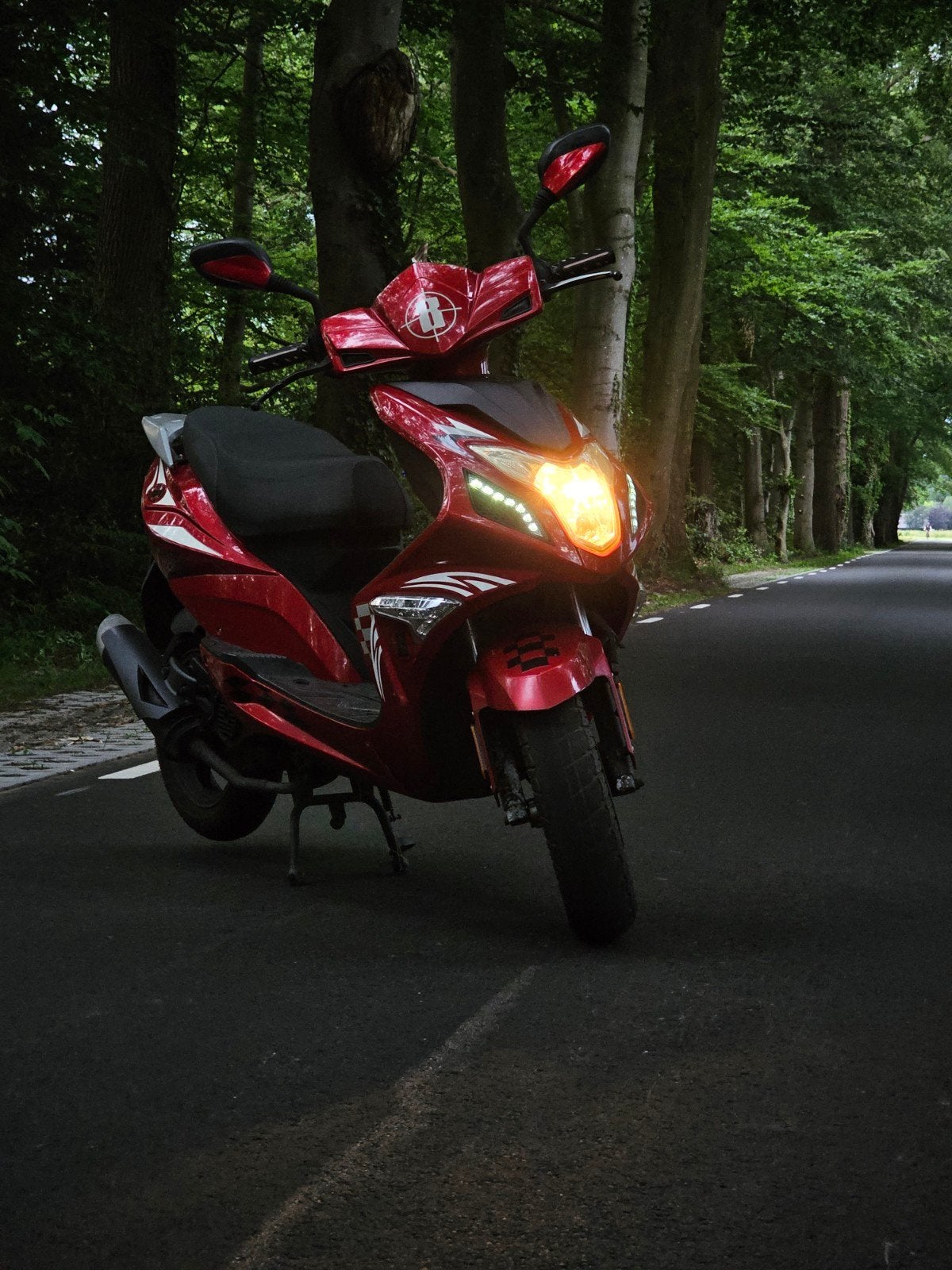 AGM R8, Fietsen en Brommers, Scooters | Overige merken, Gebruikt, Maximaal 45 km/u, Ophalen of Verzenden, AGM