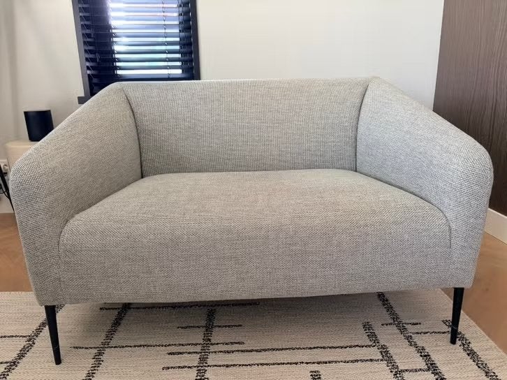 Koozo Kylie loveseat fauteuil lichtgrijs 121 cm, Ophalen, Modern, Scandinavisch, design, 75 tot 100 cm, Zo goed als nieuw