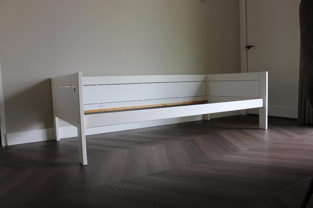 LIFETIME Kidsrooms Basisbed - inclusief lattenbodem, Kinderen en Baby's, Kinderkamer | Bedden, Ophalen, Lattenbodem, 180 cm of meer