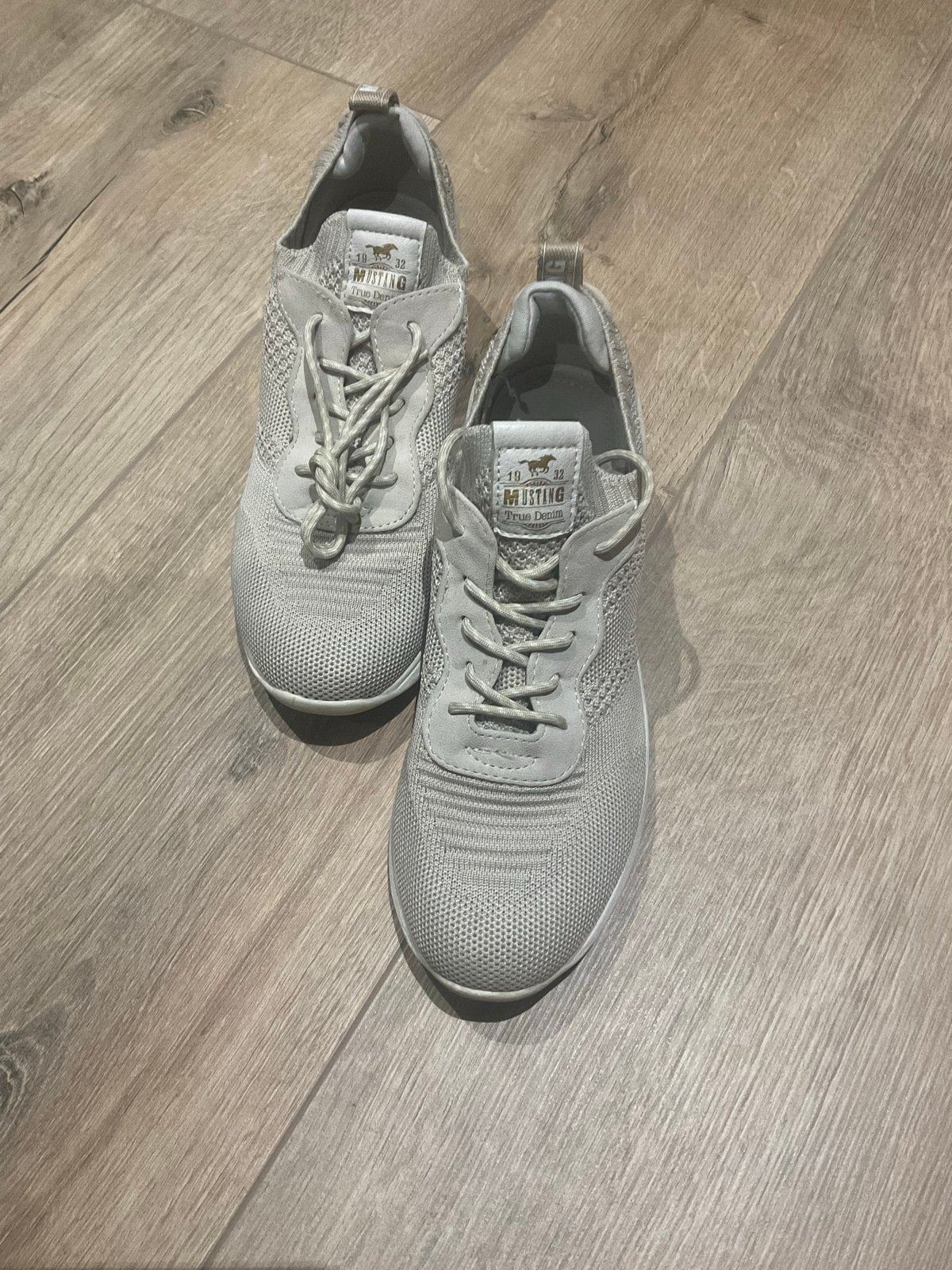 Mustang sneakers maat 38 -Zo goed als nieuw, Ophalen of Verzenden, Zo goed als nieuw, Grijs, Sneakers of Gympen