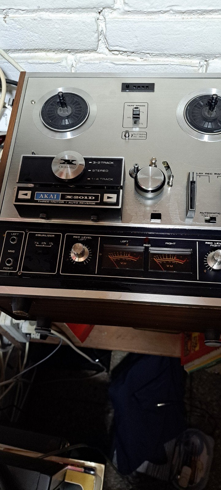 Akai GX-201D Bandrecorder - Geluid stoort, reverse werkt, Ophalen of Verzenden, Defecte bandrecorder