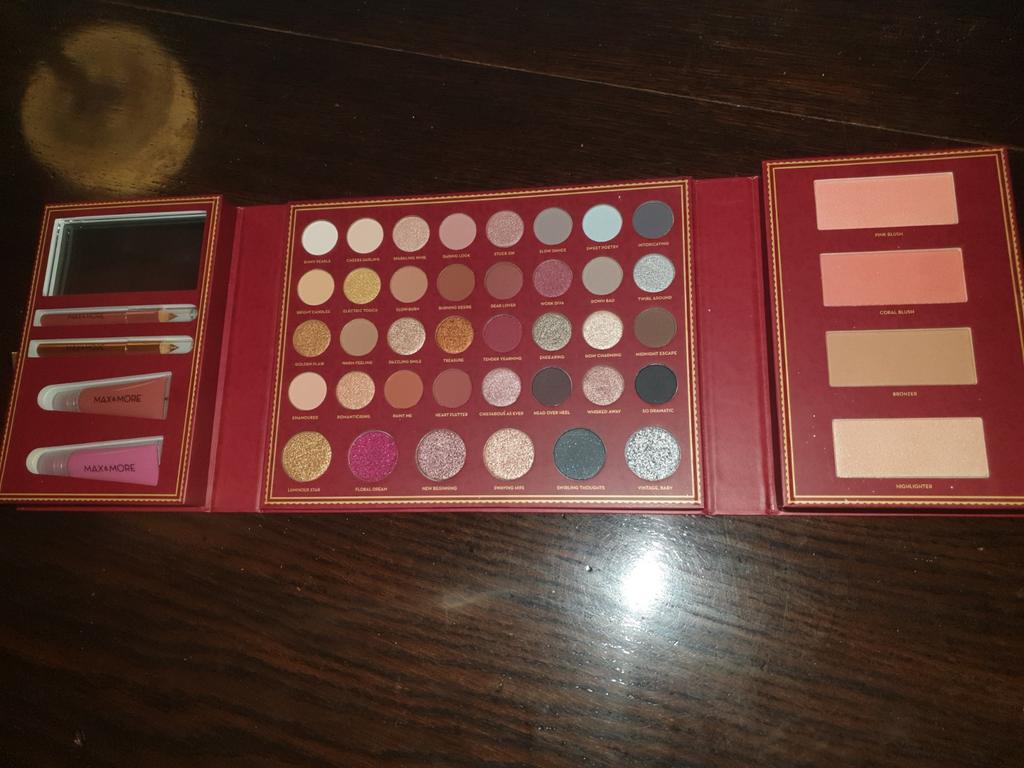 Make up niet gebruikt, Ophalen, Gehele gezicht