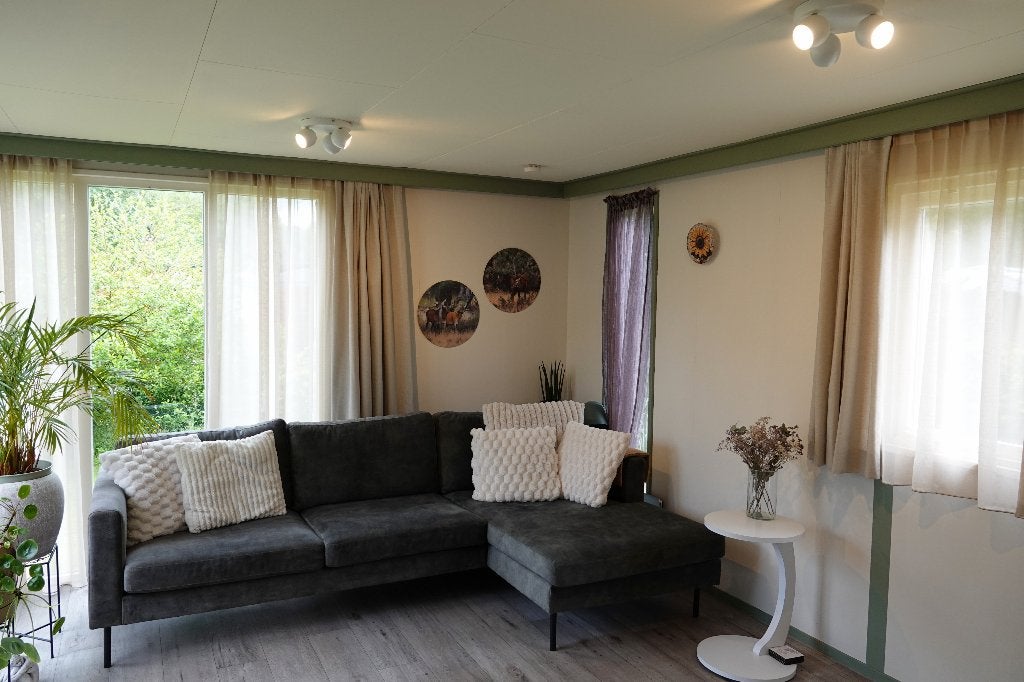 Bijzonder mooi chalet te koop in Drenthe., Caravans en Kamperen, Tot en met 2