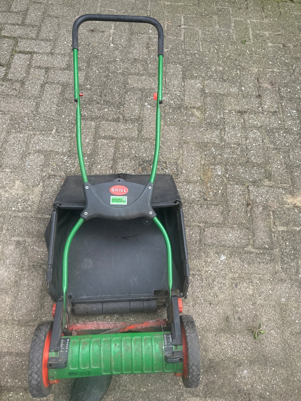 Brill Luxus 38 handgrasmaaier met opvangbak, Gebruikt, Handgrasmaaier, Ophalen of Verzenden, Opvangbak