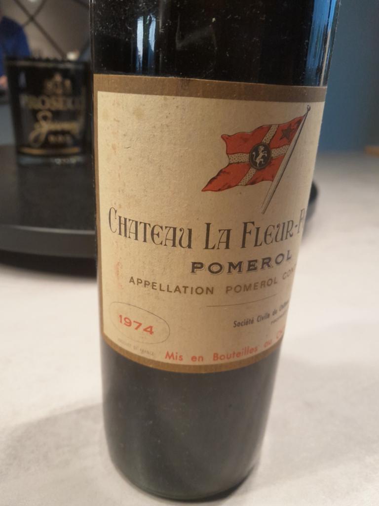 Oude fles Pomerol, Ophalen, Frankrijk, Nieuw, Champagne