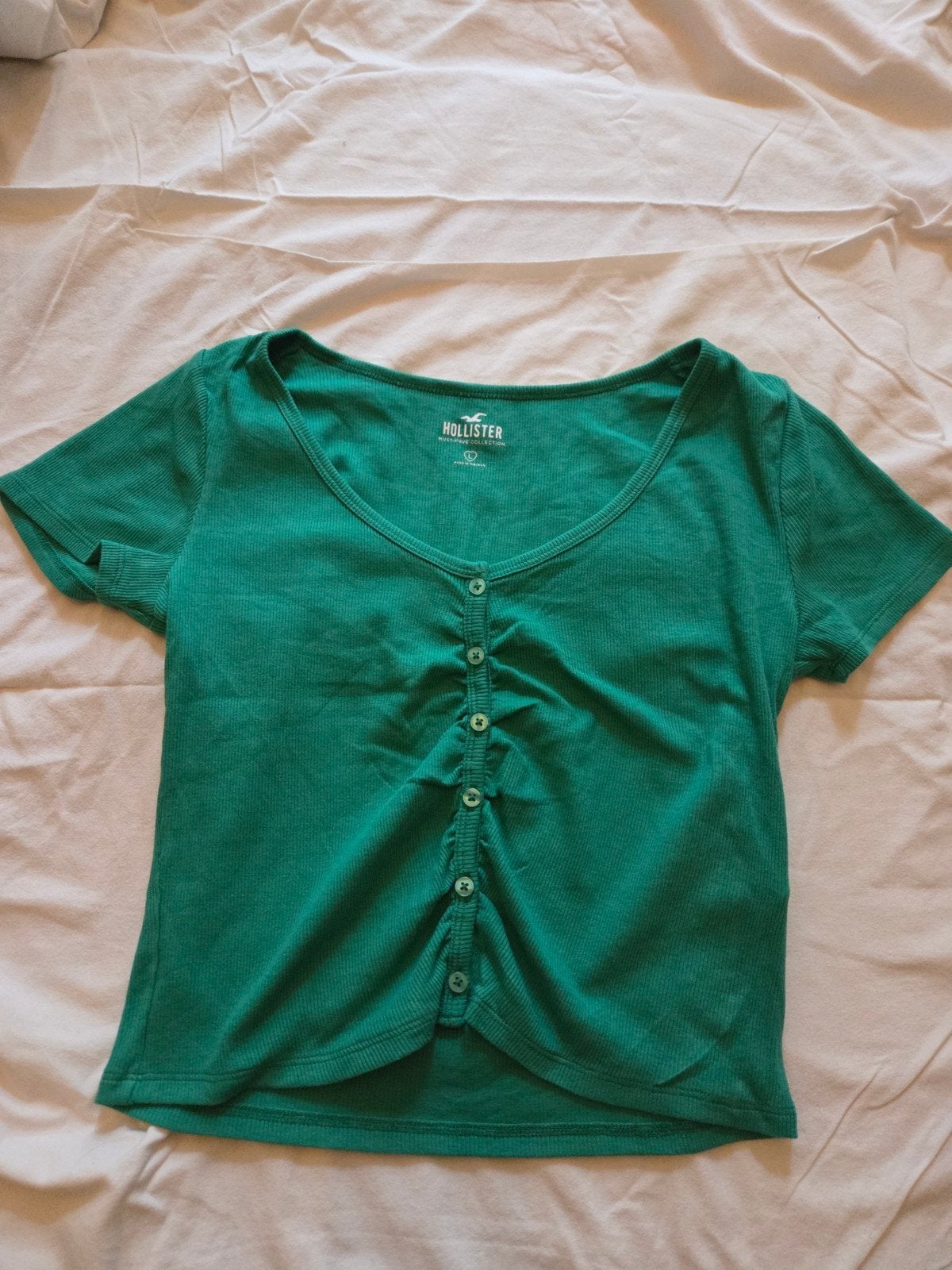Hollister geribbelde crop top met knoopjes - Maat L, Kleding | Dames, Maat 42/44 (L), Ophalen of Verzenden, Zo goed als nieuw