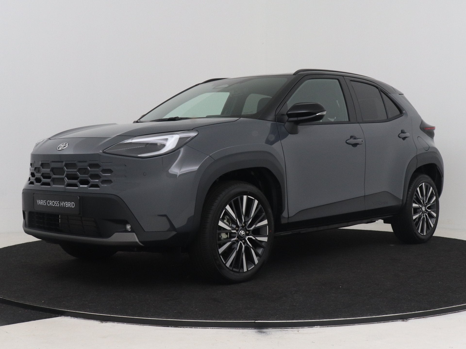 Toyota Yaris Cross 1.5 Hybrid 130 Executive Premium Pack, 12 maanden, Leder en Stof, 1490 cc, Bedrijf