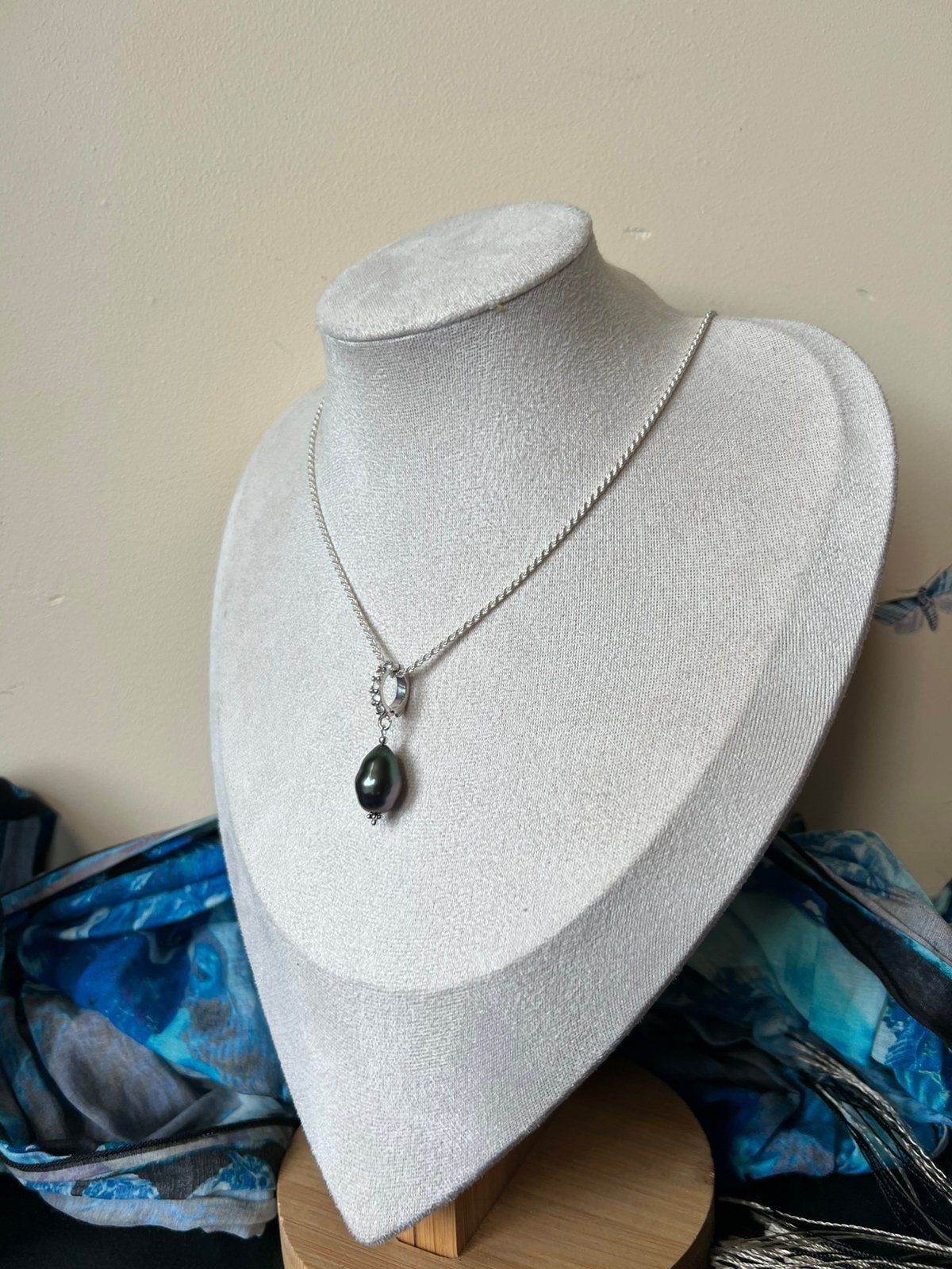 Tahiti zoutwater parel topaas hanger clip over one of a kind, Magnolia11, Nieuw, Ophalen of Verzenden, Met edelsteen