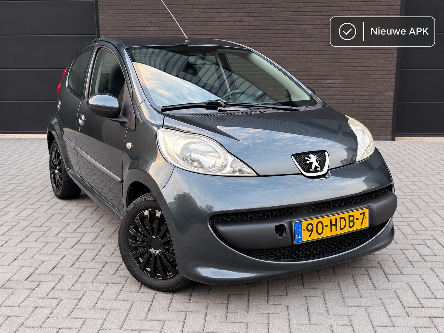 Peugeot 107 1.0 12V 2008 Grijs|NW APK|AIRCO|5DRS|ELECK RAMEN, Auto's, Voorwielaandrijving, Zwart, 4 stoelen, 68 pk