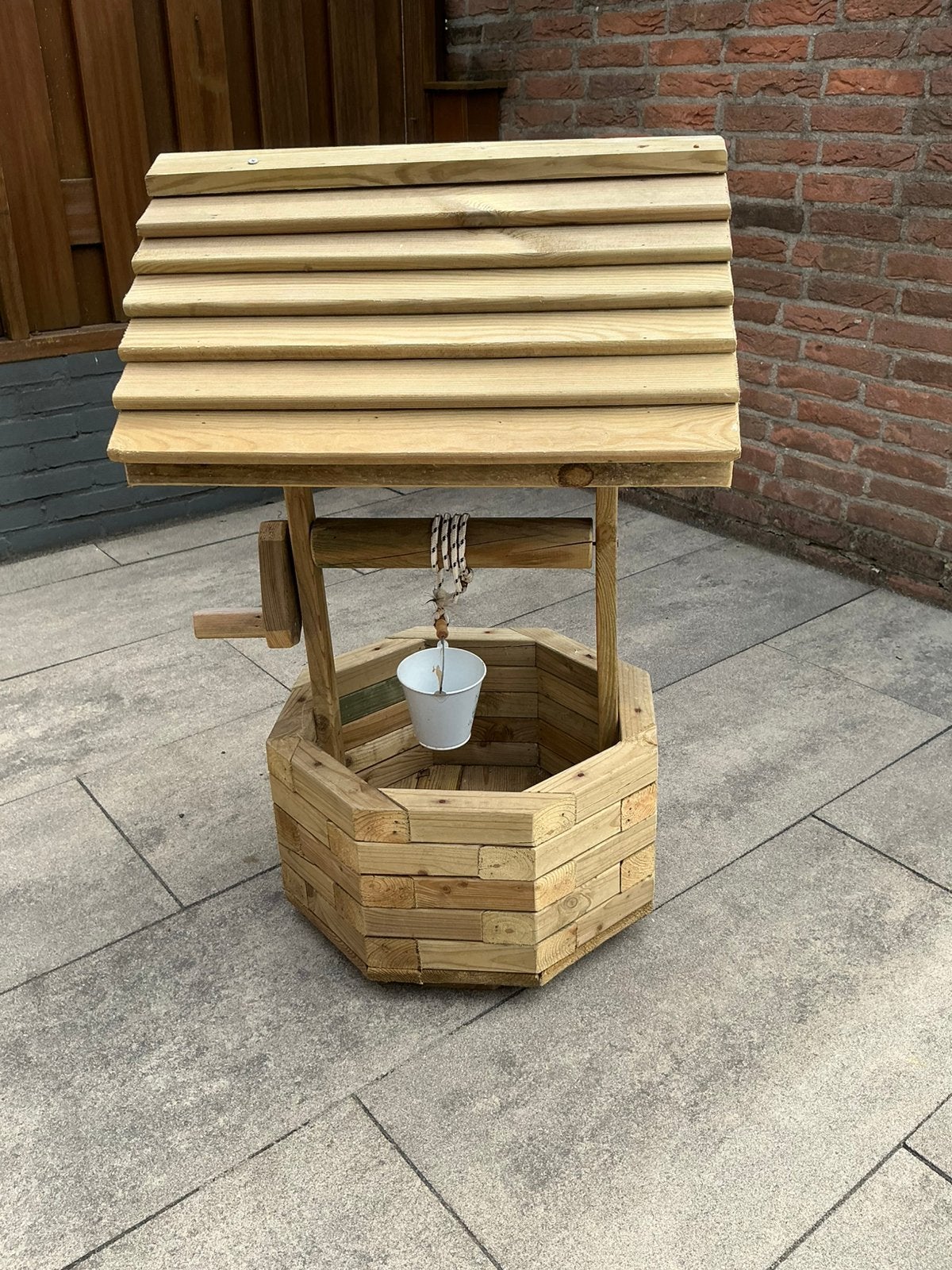 Houten Waterput / Plantenbak is nog zo goed als Nieuw, Ophalen, Zo goed als nieuw, Hout