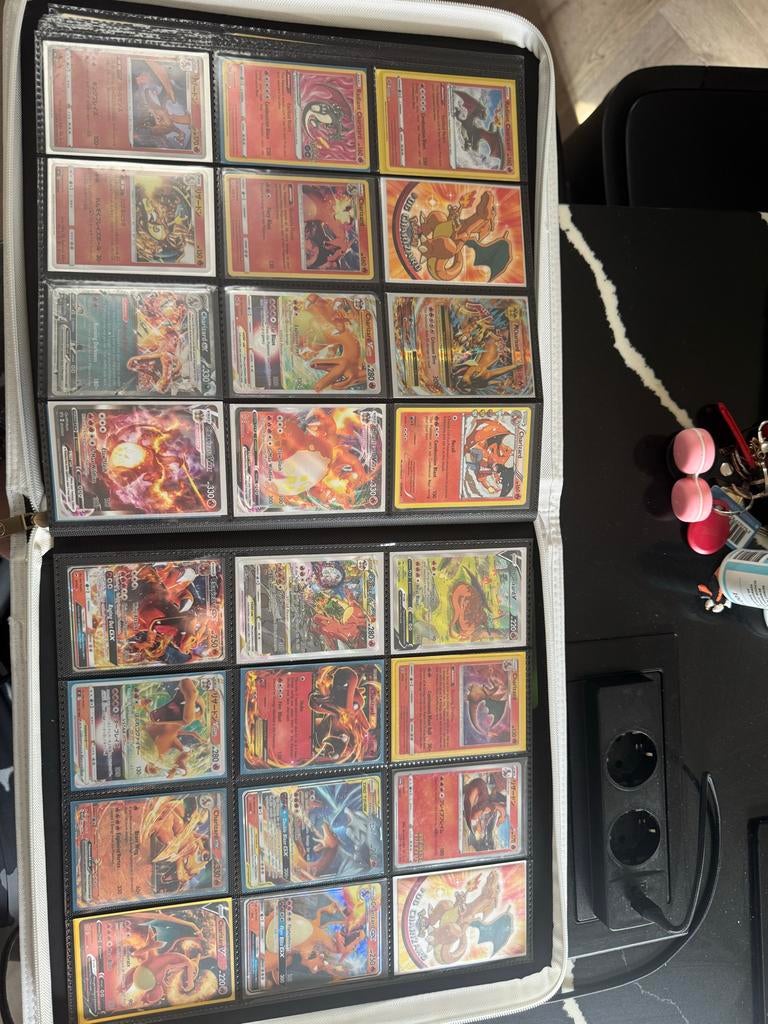 Grote collectie Pokémon kaarten - Charizard, Blastoise, ven, Ophalen, Gebruikt, Meerdere kaarten, Foil