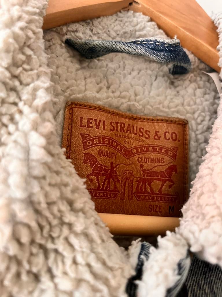 Levi's Sherpa Trucker Heren Jas Maat M, Kleding | Heren, Jassen | Winter, Ophalen of Verzenden, Gedragen, Maat 48/50 (M), Blauw