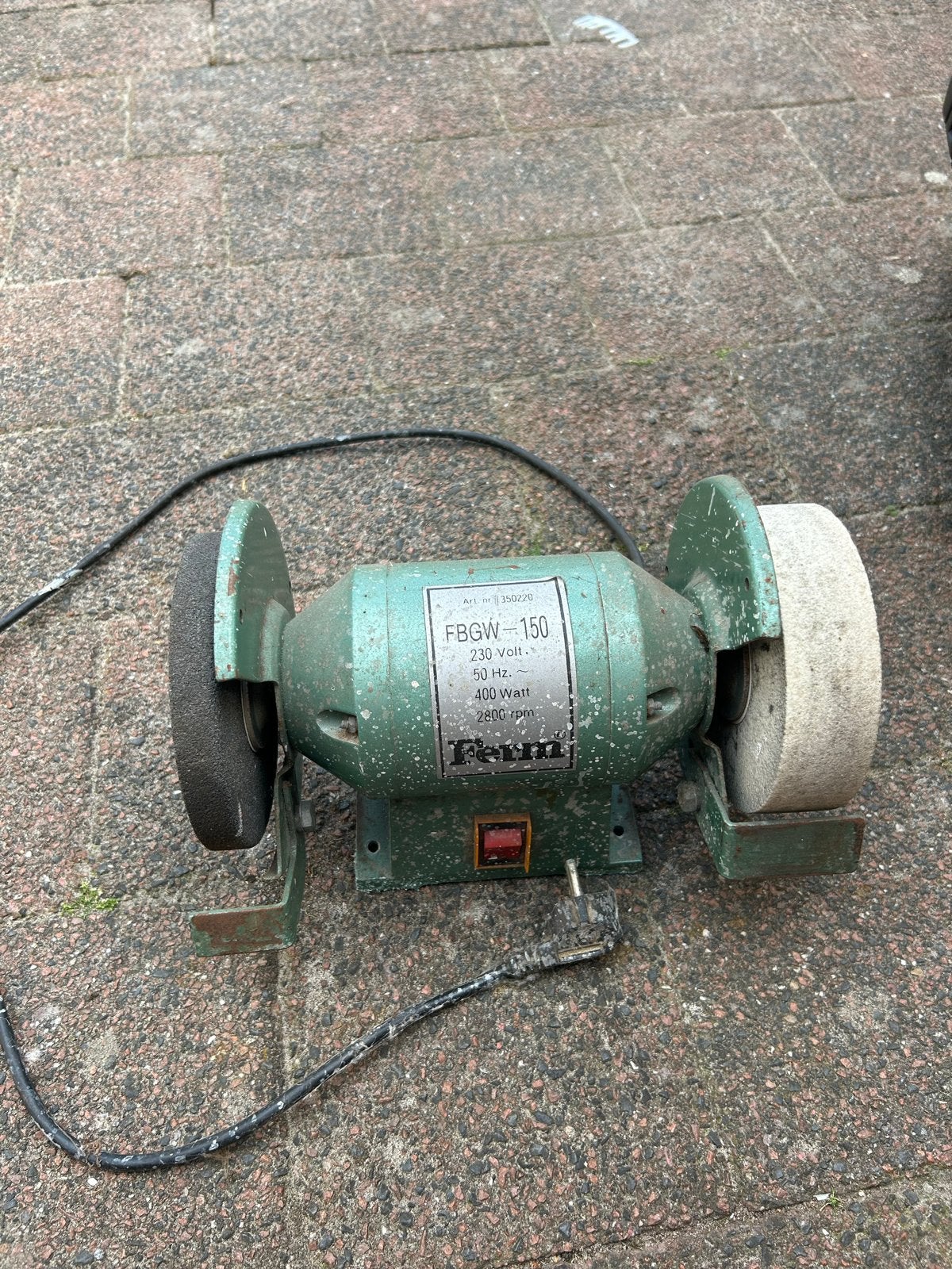 Ferm FBGW-150 Werkbankslijpmachine - 400W, Ophalen, Gebruikt, Minder dan 700 watt, Werkbankslijpmachine