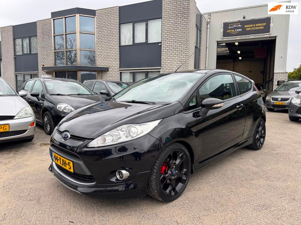 Ford Fiesta 1.6 Metal 135 PK Climate Leder, Auto's, Ford, Gebruikt, 4 cilinders, Zwart, Origineel Nederlands