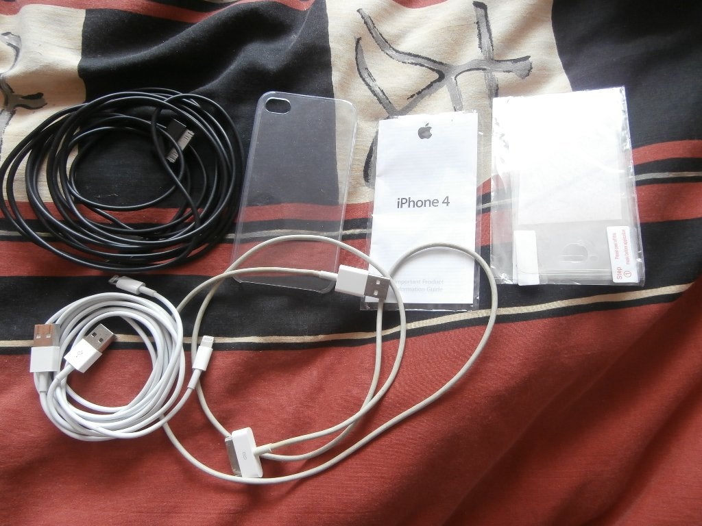 I-phone 4 oplaadkabel telefoonhoesje telefoonscherm oplader, Ophalen of Verzenden, Zo goed als nieuw, Bescherming, Apple
