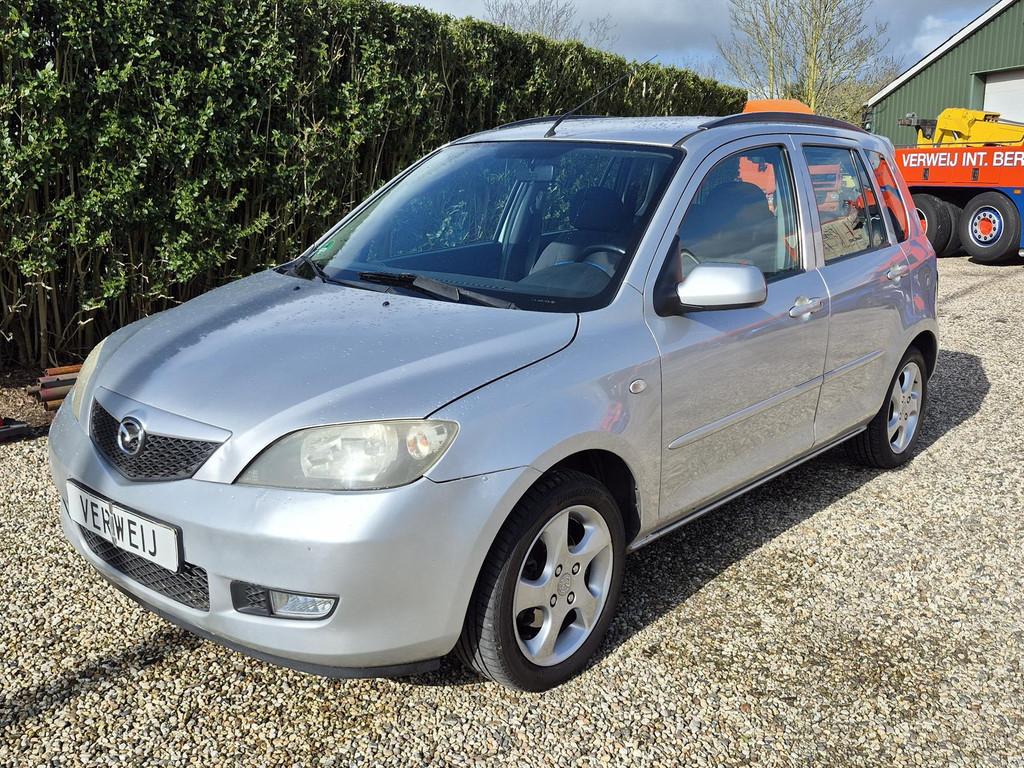 MAZDA 2 1.6 16V Sportive | Airco | CV | Trekhaak | LM Velgen, Voorwielaandrijving, 1596 cc, Gebruikt, 4 cilinders