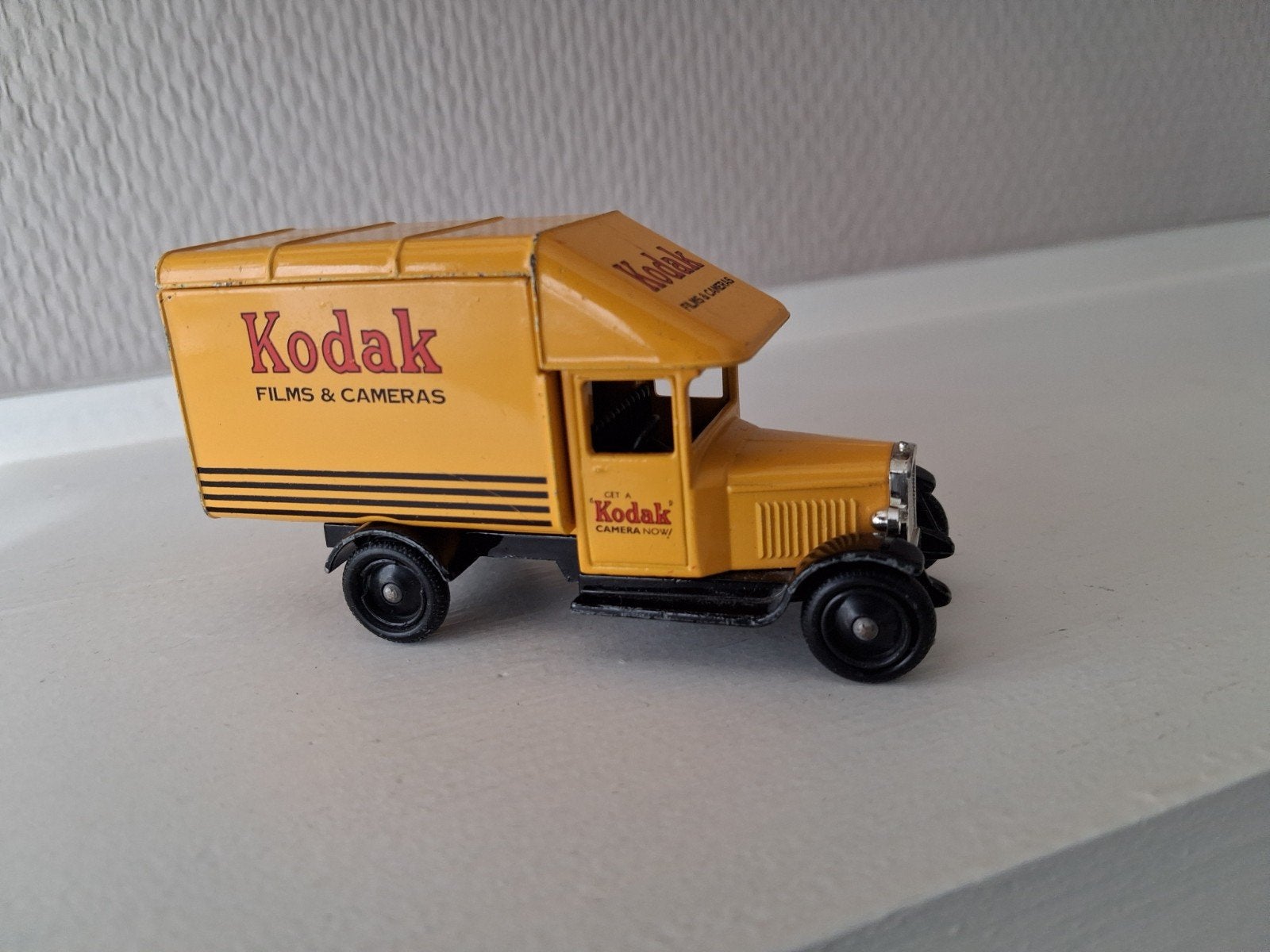 Days gone KODAK auto, geel, Ophalen of Verzenden, Gebruikt, Auto, Overige merken
