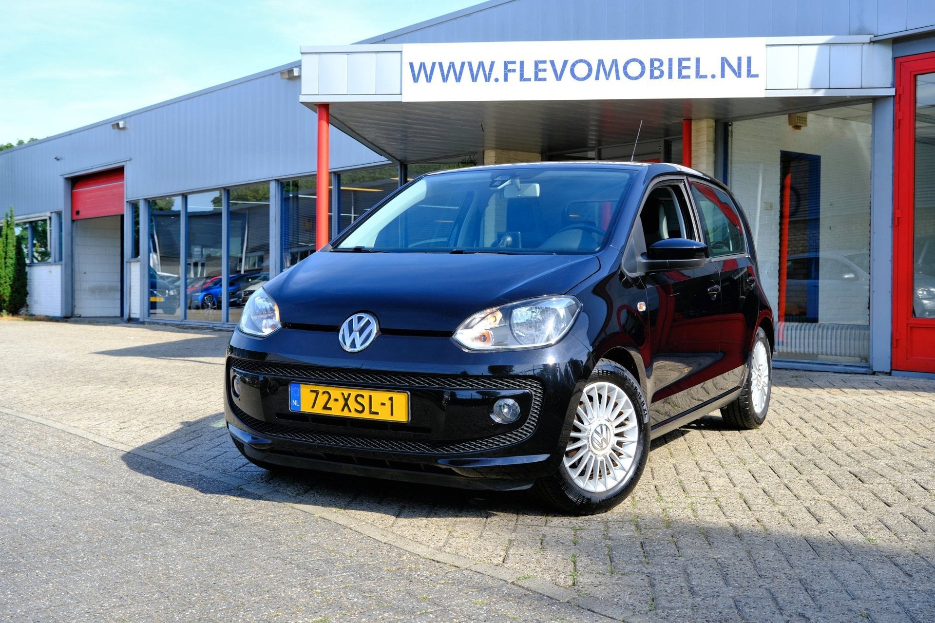 Volkswagen up!