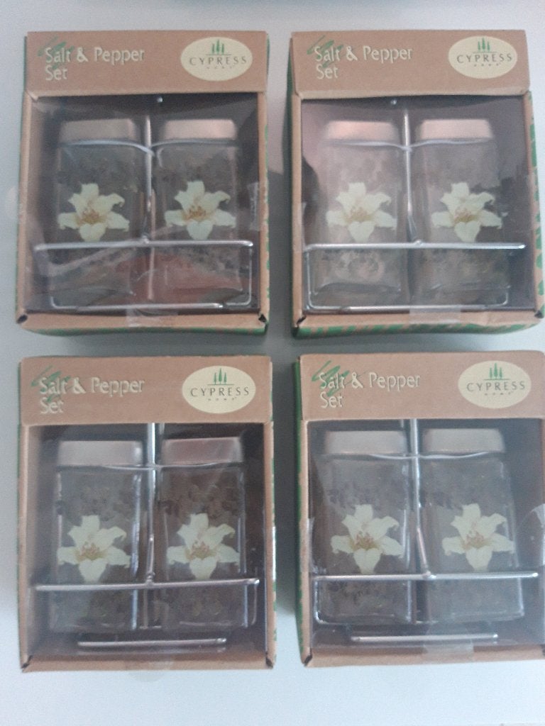 4 setjes peper en zout set /salt & pepper set nieuw, Overige typen, Ophalen of Verzenden, Nieuw