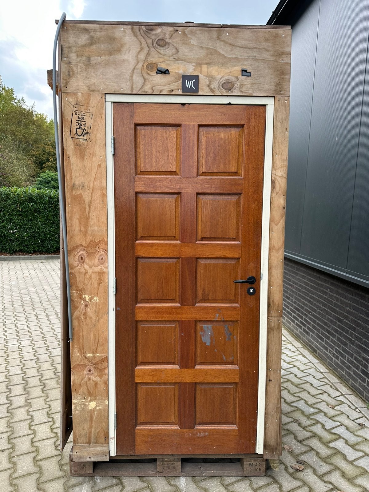 Wc / Toilet gebouwtje met Geberit WC, Ophalen, Gebruikt, Info@marktplaats.nl, Geberit