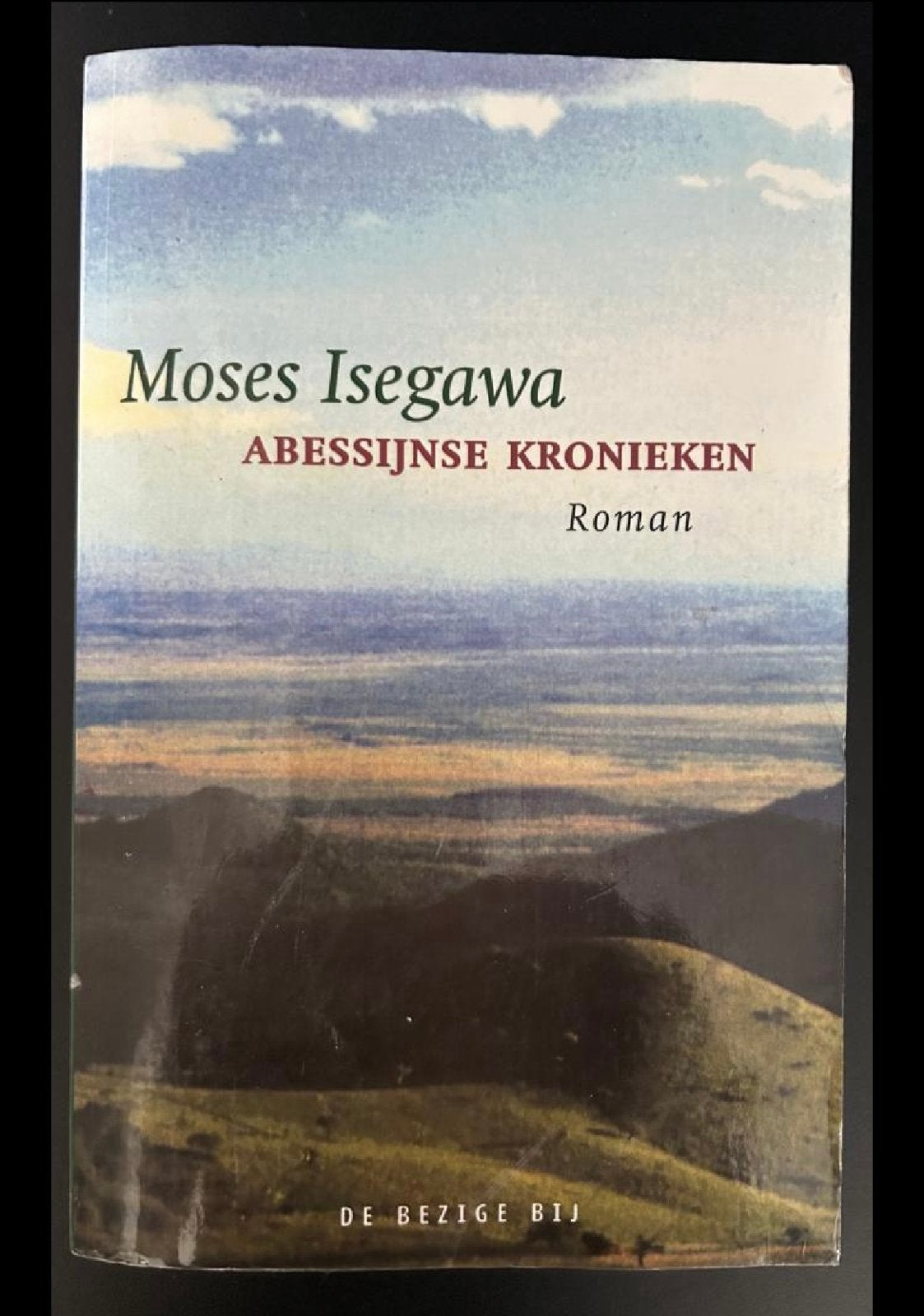 Abessijnse Kronieken - Moses Isegawa (Roman), Ophalen of Verzenden, Gelezen, Nederland