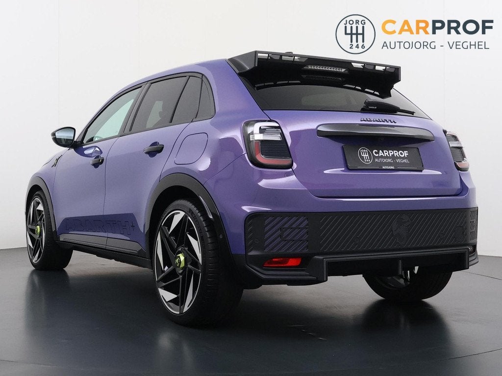 Fiat 600E Abarth Scorpionissima 54 kWh Navigatie |SOH 97% |, Auto's, Fiat, Gebruikt, Overige kleuren, 4 stoelen, Alcantara