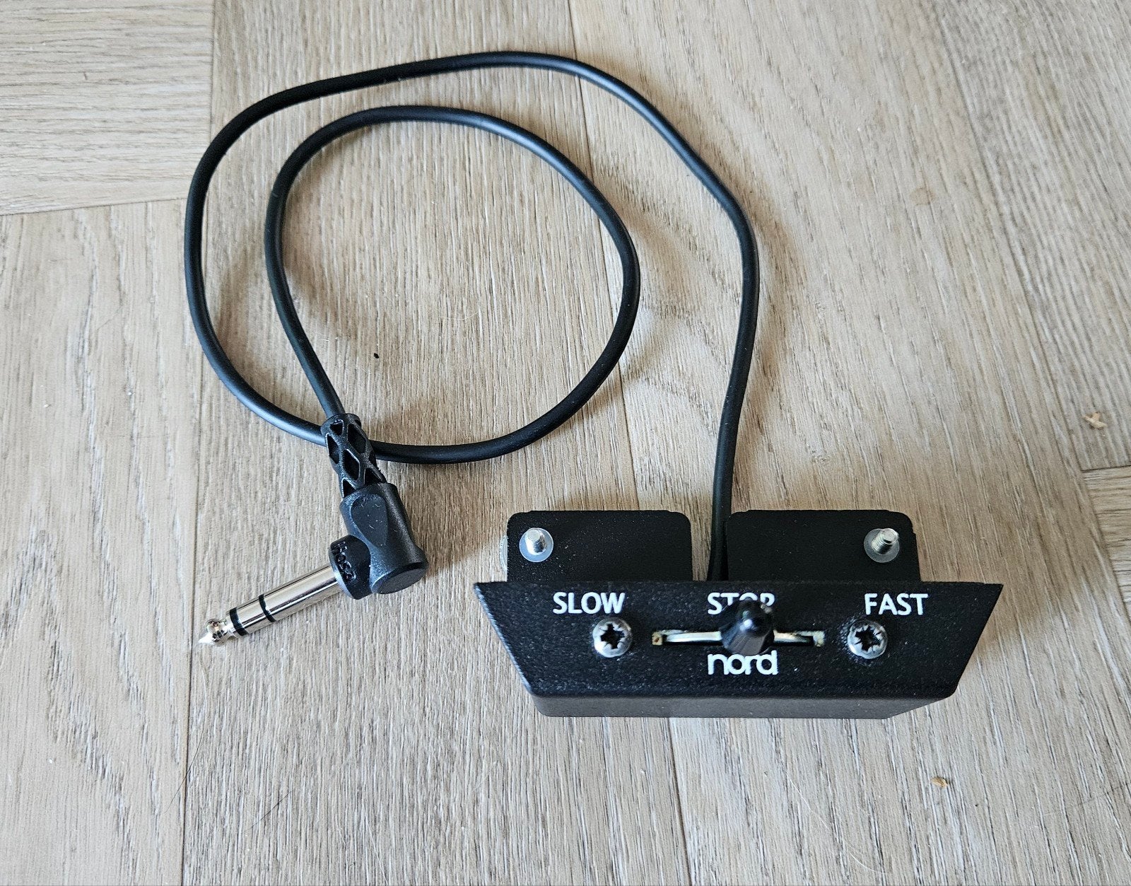 Nord Half Moon Switch Leslie schakelaar, Ophalen of Verzenden, Zo goed als nieuw