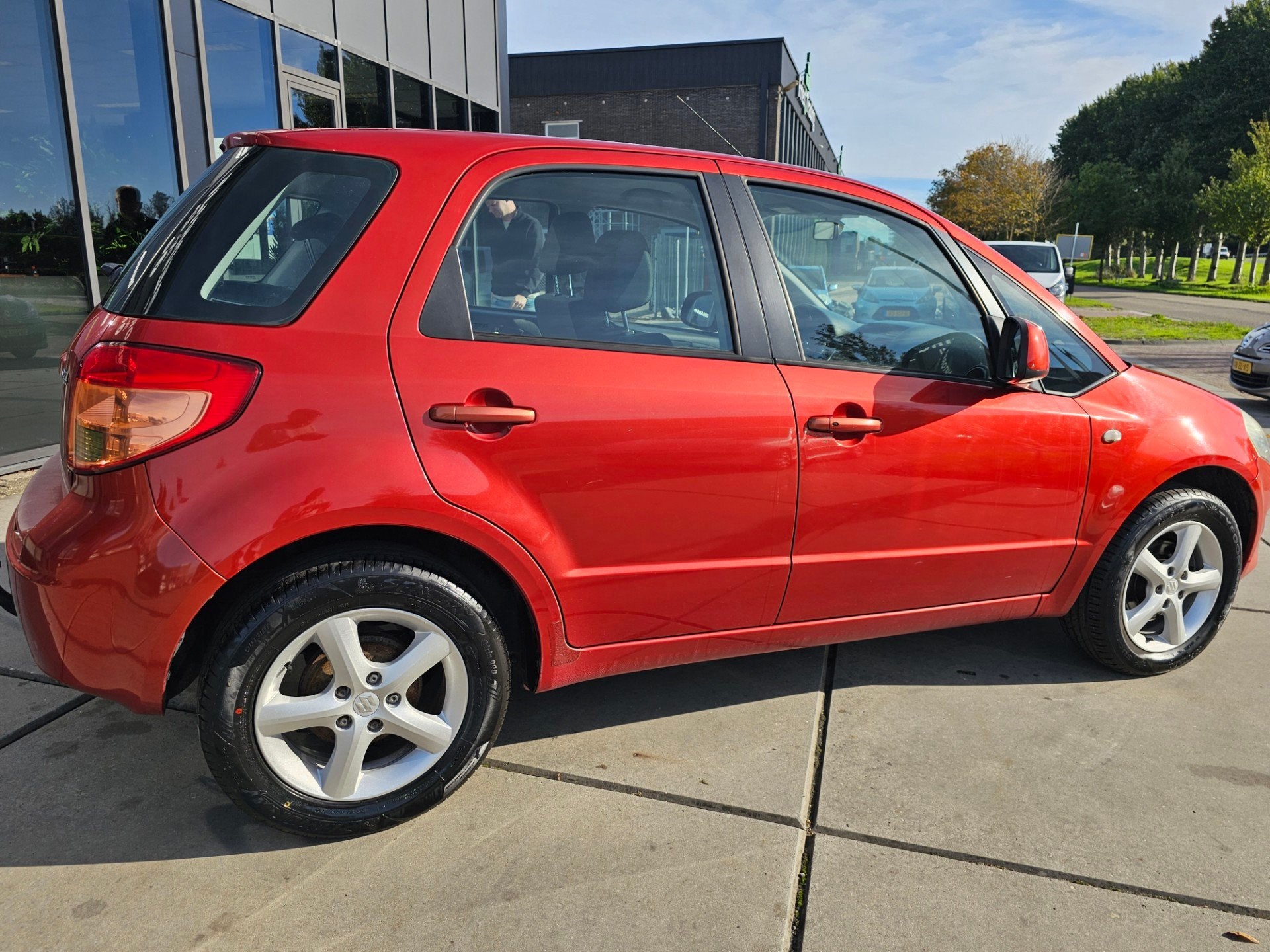 Suzuki SX4 1.6 Exclusive - Airco -, Auto's, Voorwielaandrijving, Gebruikt, Zwart, 49 €/maand